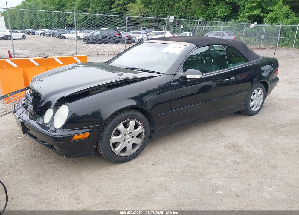 2000 MERCEDES-BENZ CLK 320 VIN: WDBLK65G4YT044091