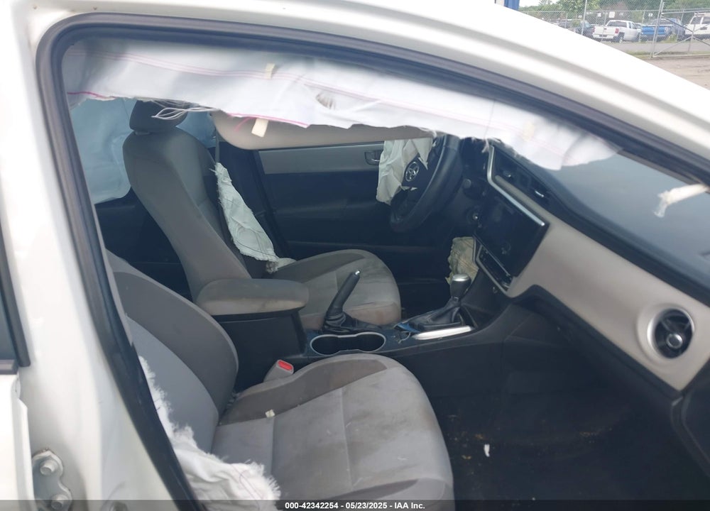 2018 TOYOTA COROLLA VIN: 5YFBURHE4JP801829