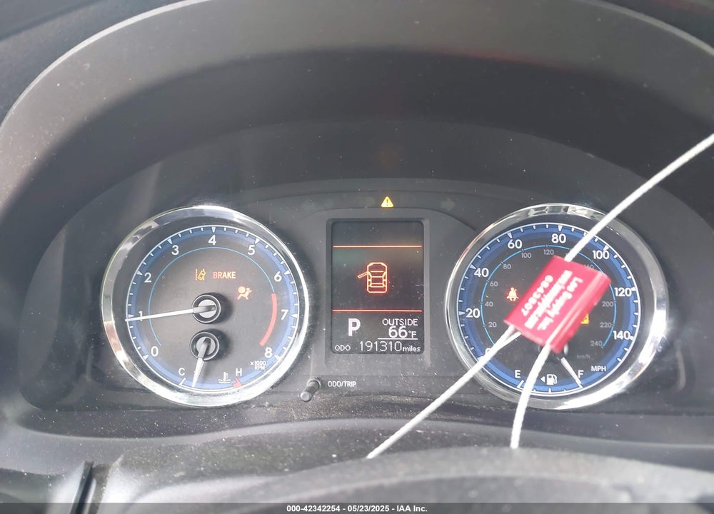2018 TOYOTA COROLLA VIN: 5YFBURHE4JP801829