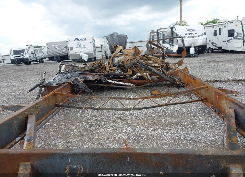 2015 KEYSTONE R PASSPORT E VIN: 4YDT19924FT411053