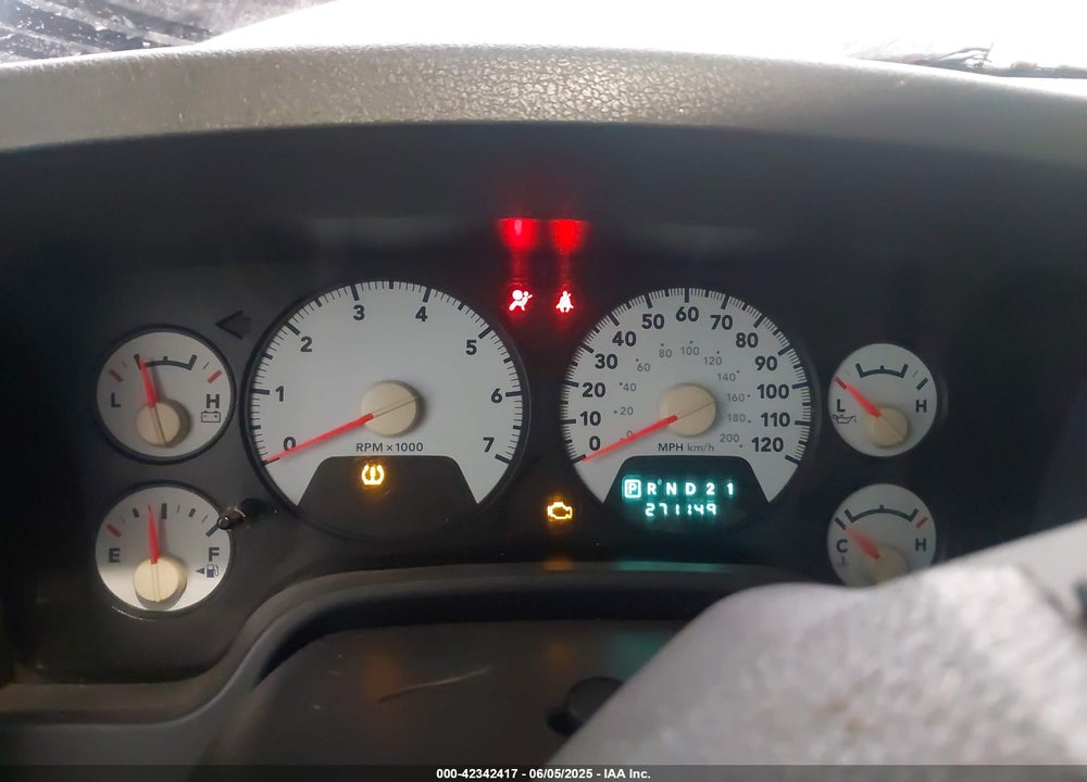 2008 DODGE RAM 1500 VIN: 1D7HA18N08S592897