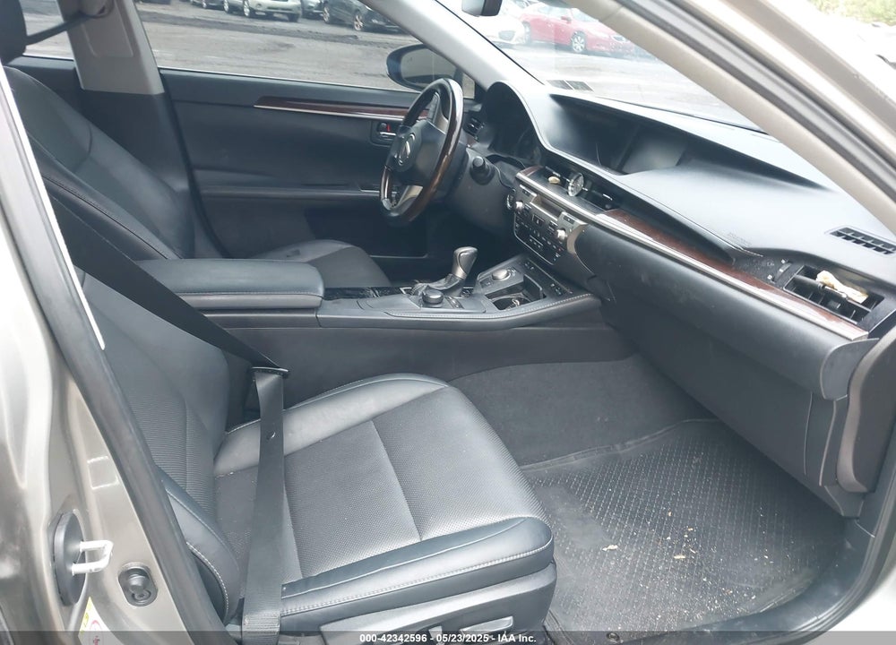 2017 LEXUS ES 350 VIN: 58ABK1GG0HU037666