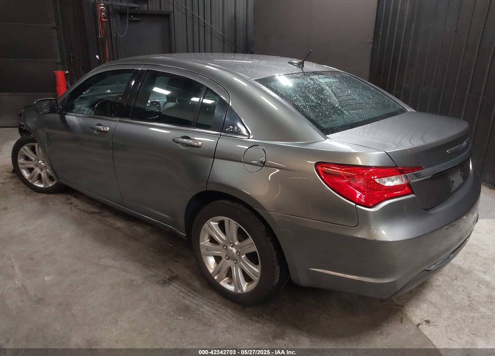 2013 CHRYSLER 200 VIN: 1C3CCBBB2DN632705