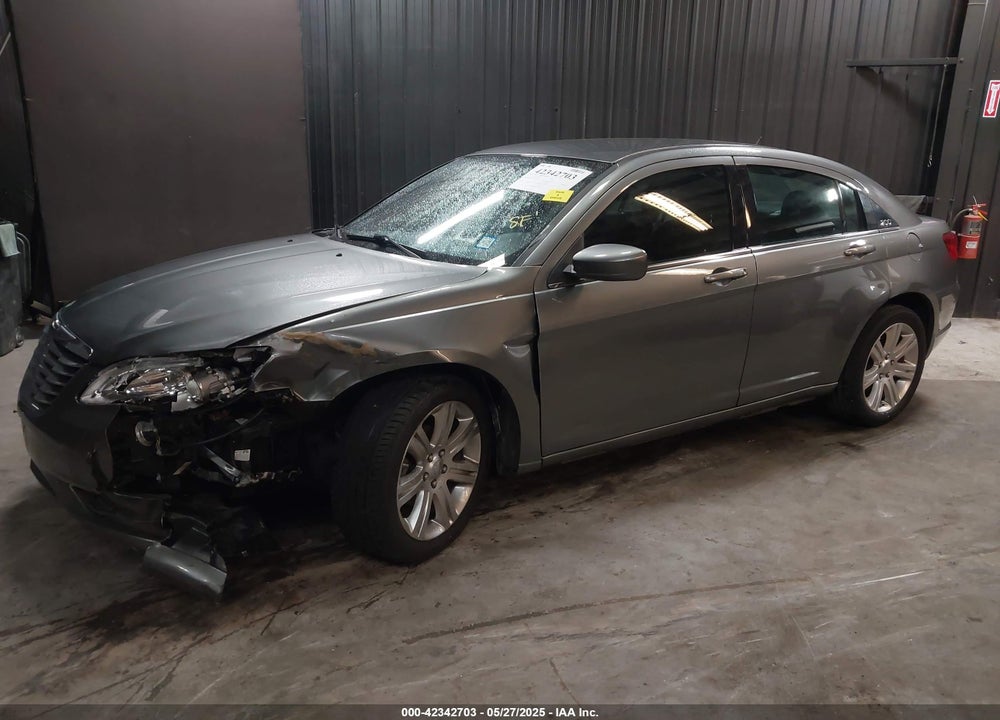 2013 CHRYSLER 200 VIN: 1C3CCBBB2DN632705