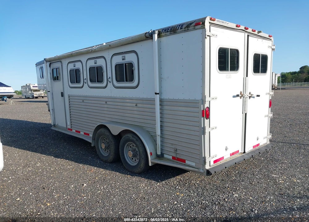 2000 FEATHERLITE HORSE TRAILER VIN: 4FGL01825YC032357