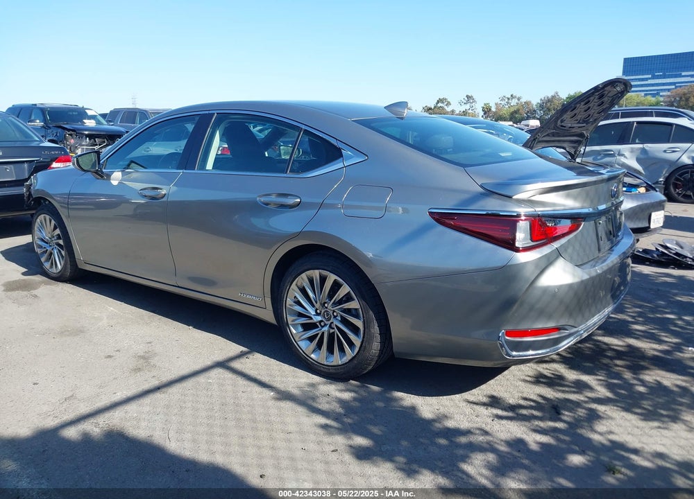 2019 LEXUS ES 300H LUXURY/ULTRA LUXURY VIN: JTHB21B15K2031457