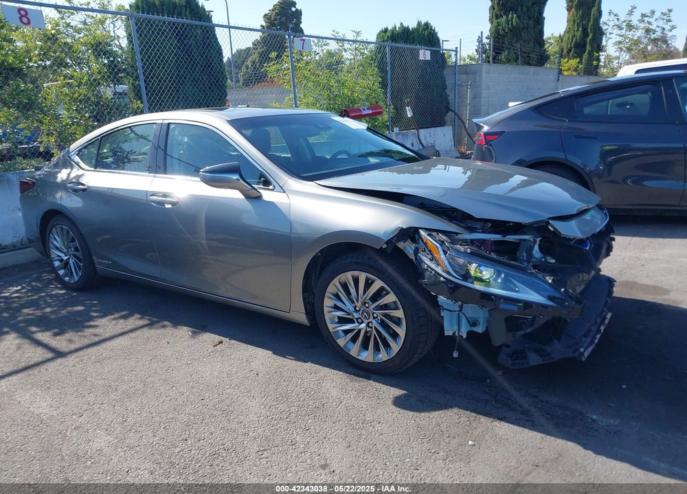 2019 LEXUS ES 300H LUXURY/ULTRA LUXURY VIN: JTHB21B15K2031457