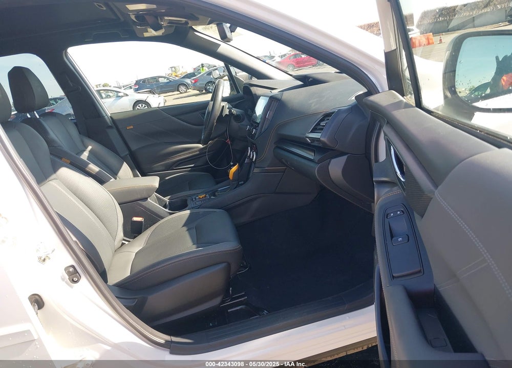 2022 SUBARU FORESTER VIN: JF2SKAMC1NH481044