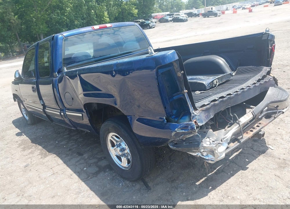2000 CHEVROLET SILVERADO 1500 LS VIN: 2GCEC19W9Y1385830
