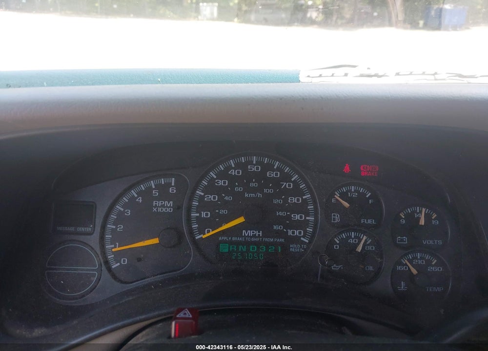 2000 CHEVROLET SILVERADO 1500 LS VIN: 2GCEC19W9Y1385830