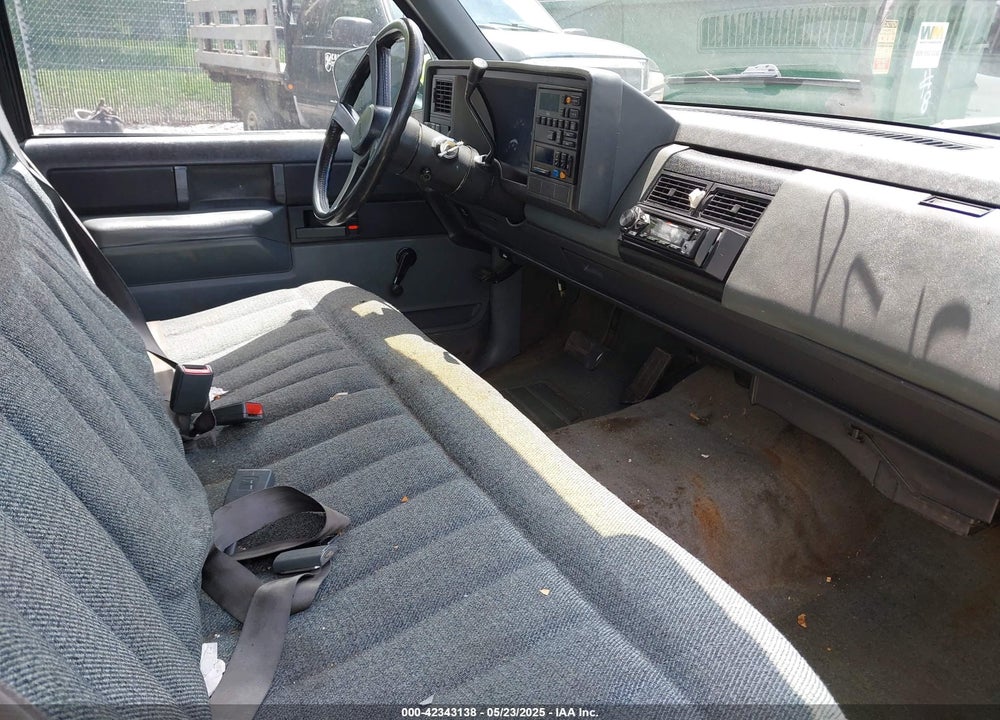 1989 CHEVROLET GMT-400 C1500 VIN: 1GCDC14K5KE179412