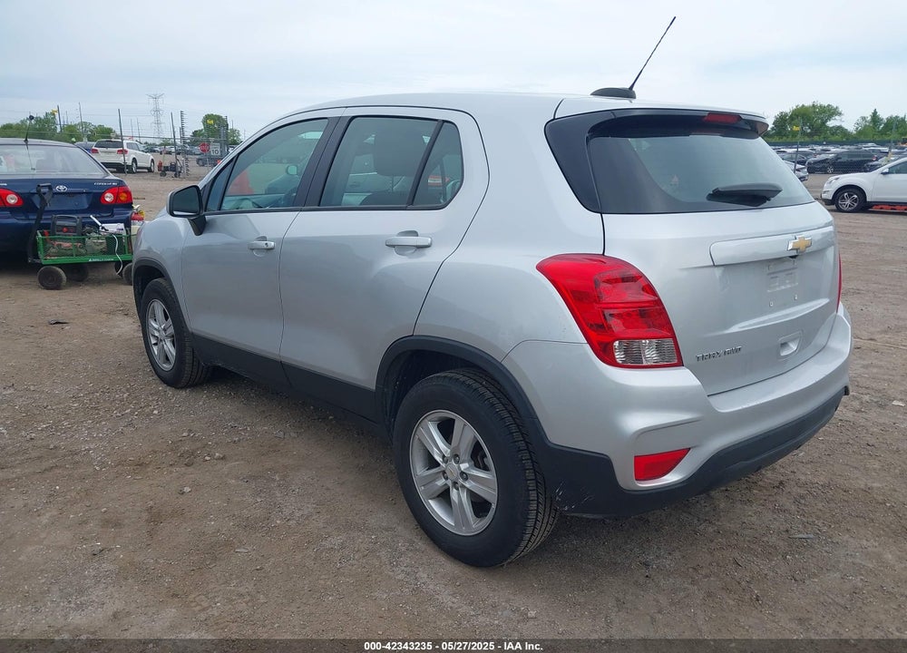 2018 CHEVROLET TRAX LS VIN: KL7CJNSB8JB715665