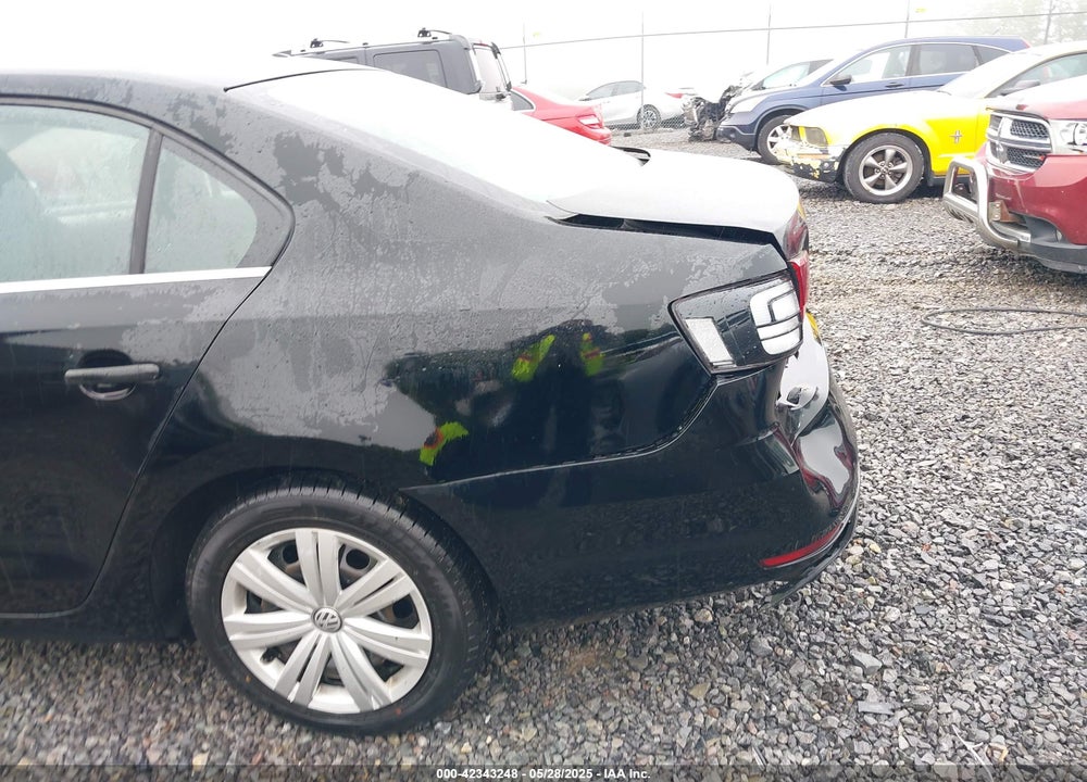 2017 VOLKSWAGEN JETTA VIN: 3VW2B7AJ1HM387084