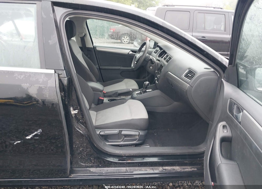 2017 VOLKSWAGEN JETTA VIN: 3VW2B7AJ1HM387084