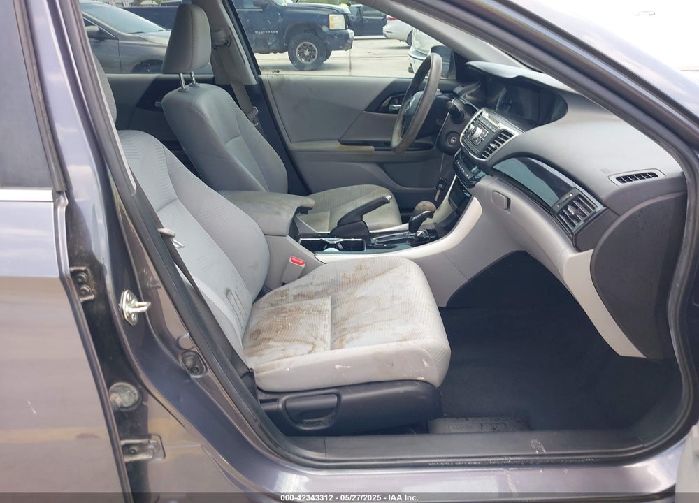 2016 HONDA ACCORD VIN: 1HGCR2F30GA021002