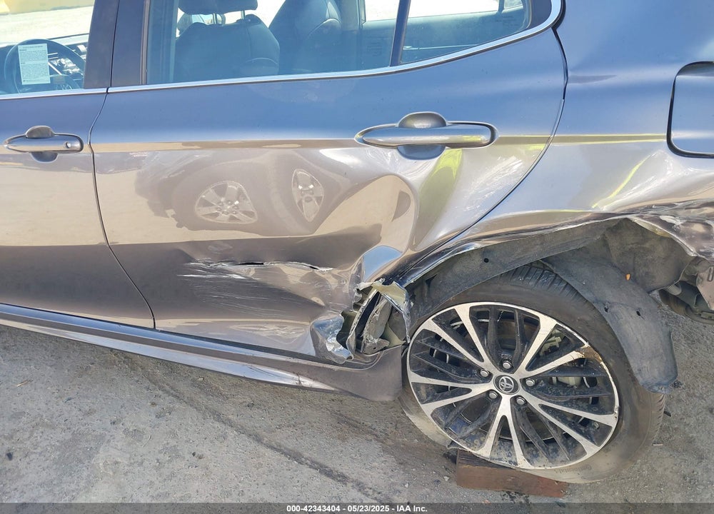 2018 TOYOTA CAMRY HYBRID SE VIN: 4T1B21HK9JU508570