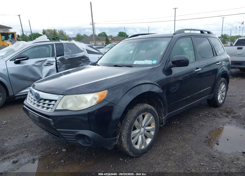2011 SUBARU FORESTER 2.5X PREMIUM VIN: JF2SHADC6BG755242