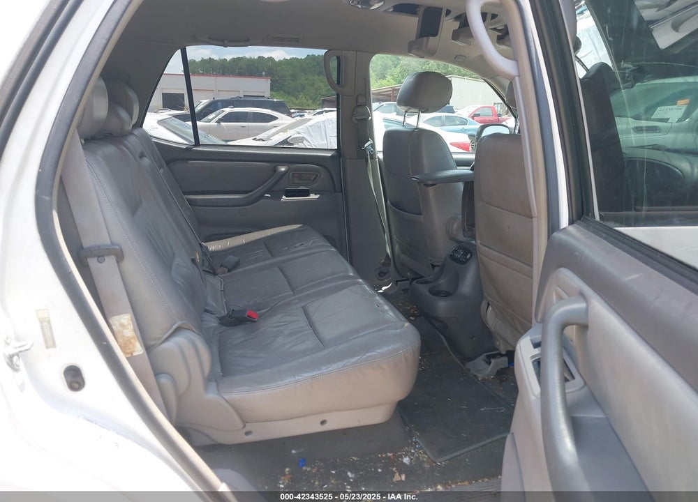 2004 TOYOTA SEQUOIA SR5 V8 VIN: 5TDZT34A24S215790