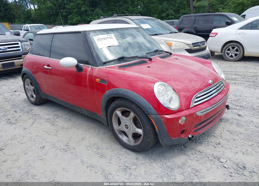 2005 MINI COOPER VIN: WMWRC33505TK62708