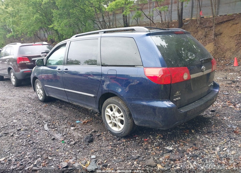 2006 TOYOTA SIENNA VIN: 5TDBA22C06S064750