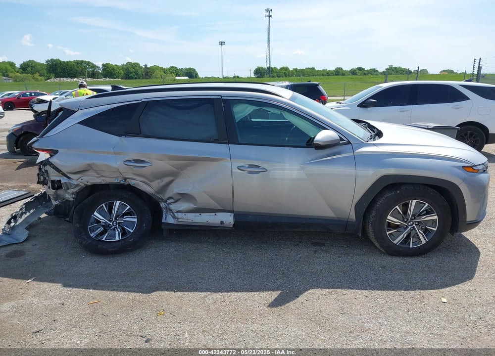2024 HYUNDAI TUCSON HYBRID VIN: KM8JBCD11RU192226