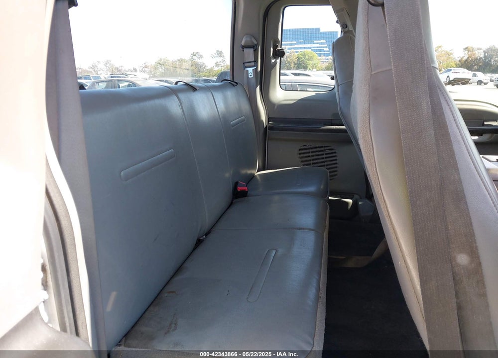 2005 FORD F-250 LARIAT/XL/XLT VIN: 1FTSX20595EA74720