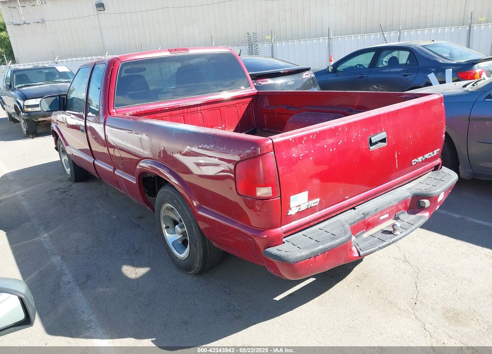 2003 CHEVROLET S-10 LS VIN: 1GCCS19H038259826