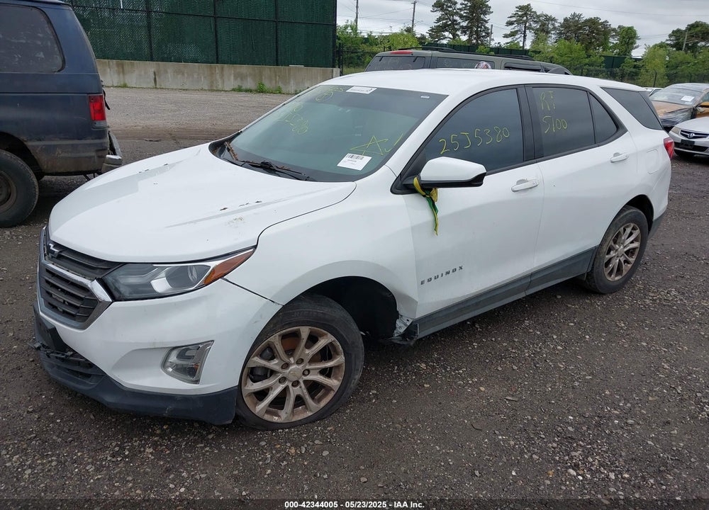 2018 CHEVROLET EQUINOX VIN: 2GNAXREV8J6137888