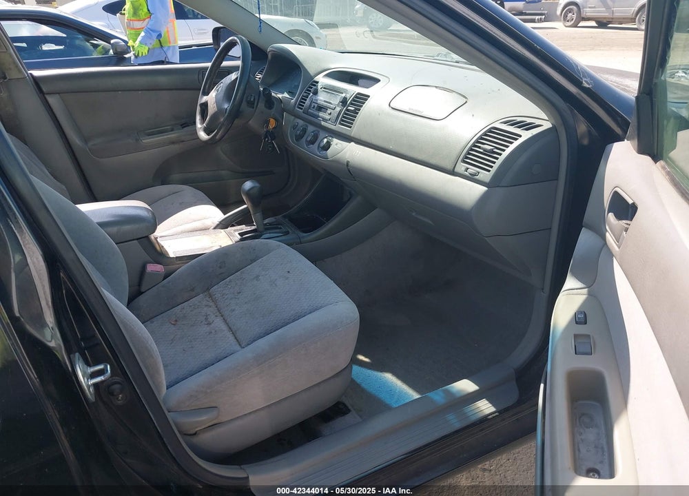 2004 TOYOTA CAMRY LE V6 VIN: 4T1BF32K74U066224