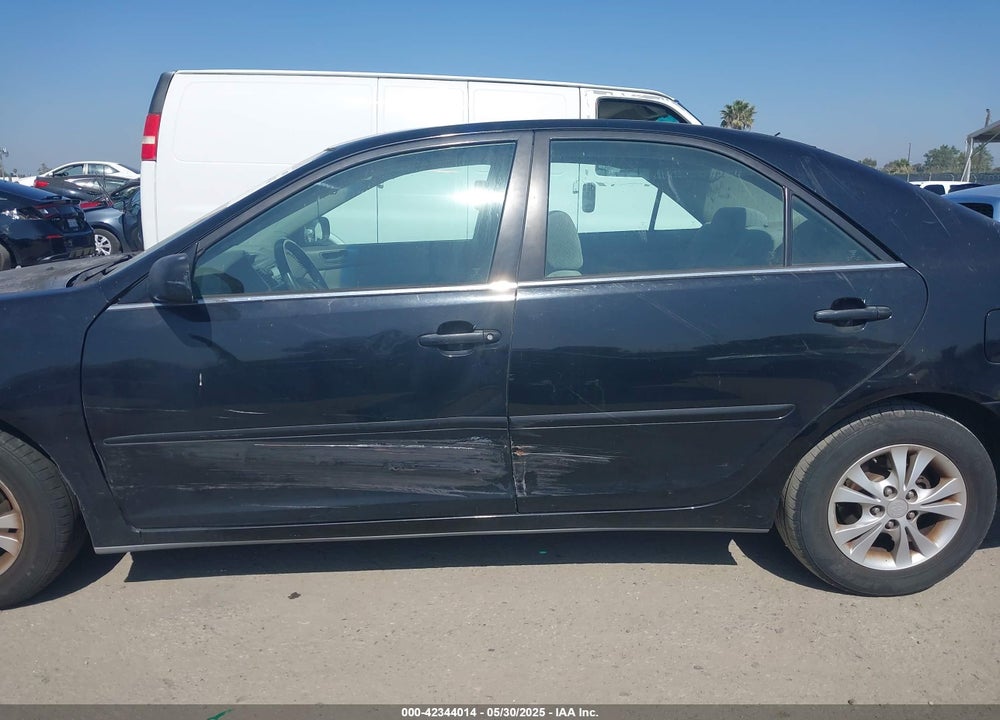2004 TOYOTA CAMRY LE V6 VIN: 4T1BF32K74U066224
