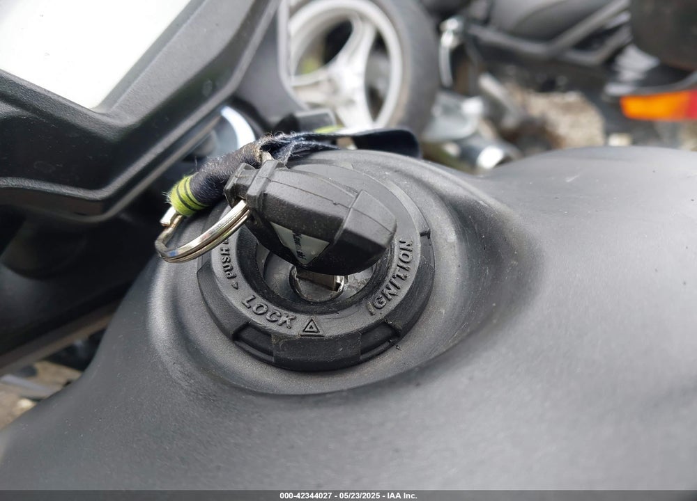 2015 KAWASAKI EN650 A VIN: JKAENEA11FDA02060