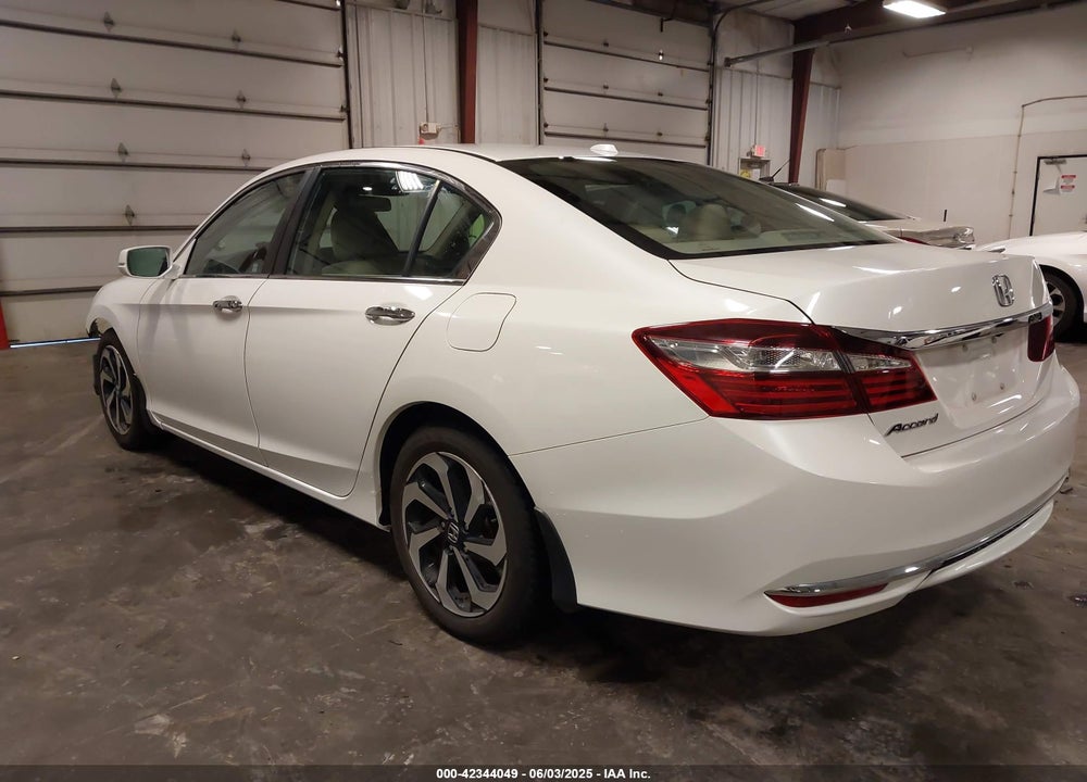 2016 HONDA ACCORD VIN: 1HGCR2F80GA000470