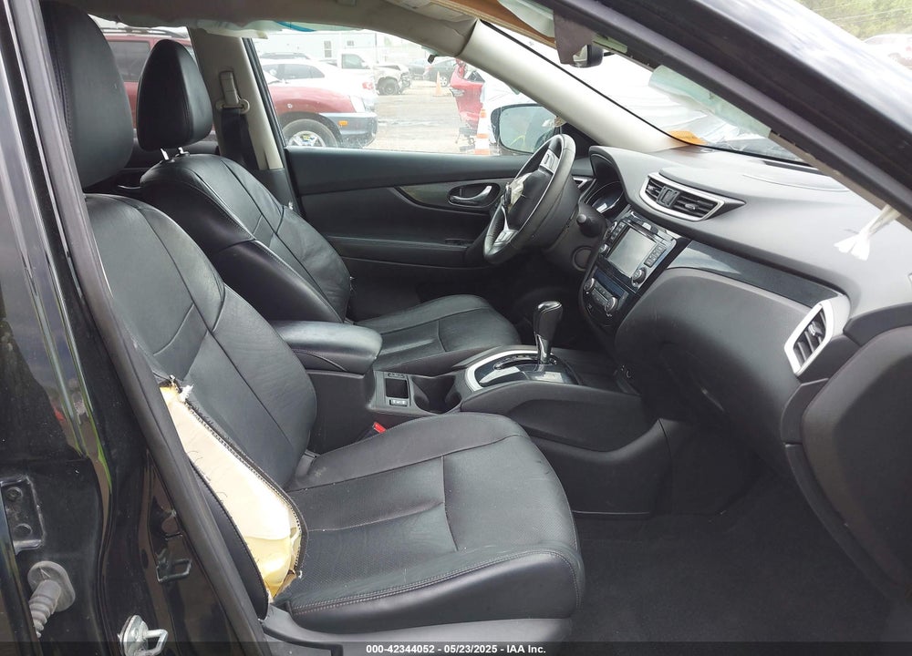 2015 NISSAN ROGUE VIN: 5N1AT2MT5FC820248