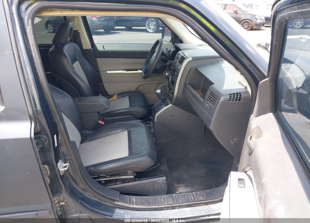 2007 JEEP PATRIOT SPORT VIN: 1J8FF28W77D428544