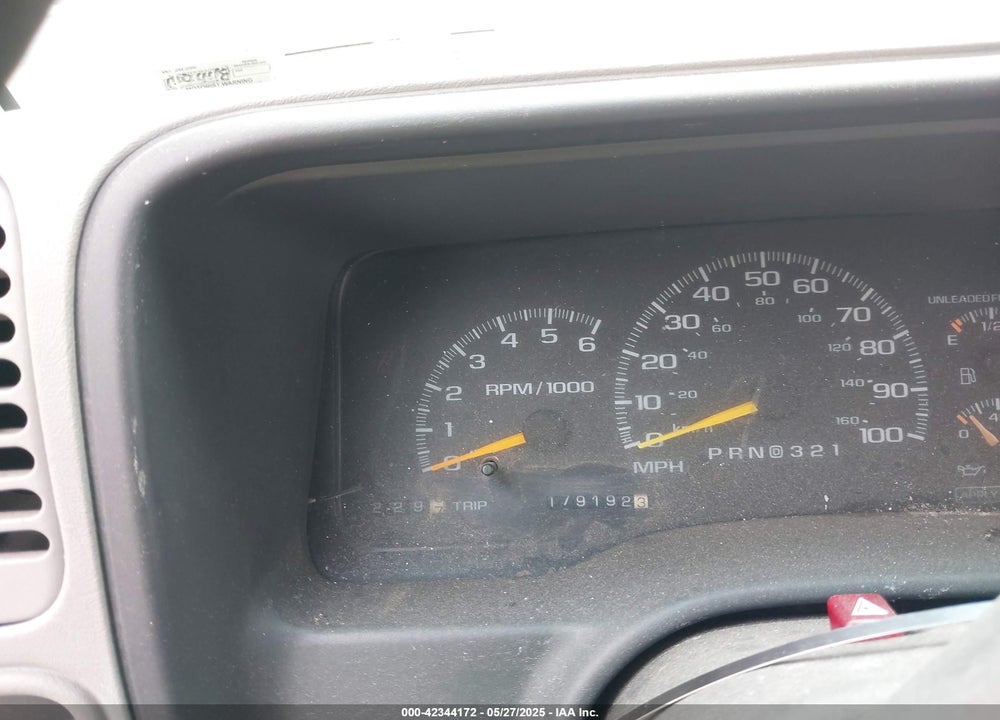 1999 GMC SUBURBAN 1500 SL VIN: 1GKFK16R4XJ794266
