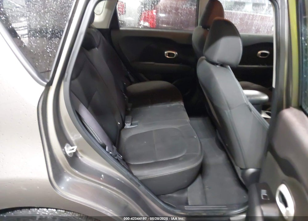 2018 KIA SOUL VIN: KNDJN2A23J7586235