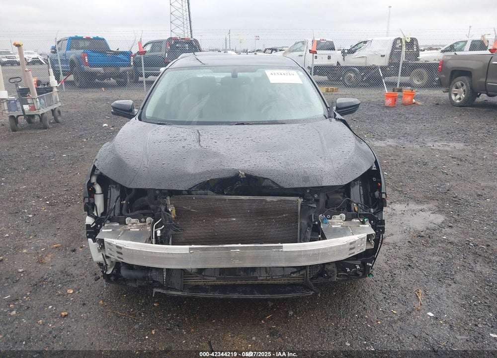 2018 HONDA CIVIC VIN: JHMFC1F75JX041680