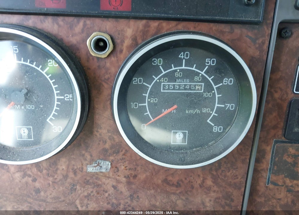 2003 KENWORTH CONSTRUCTION T300 VIN: 2NKMHD6X43M390581