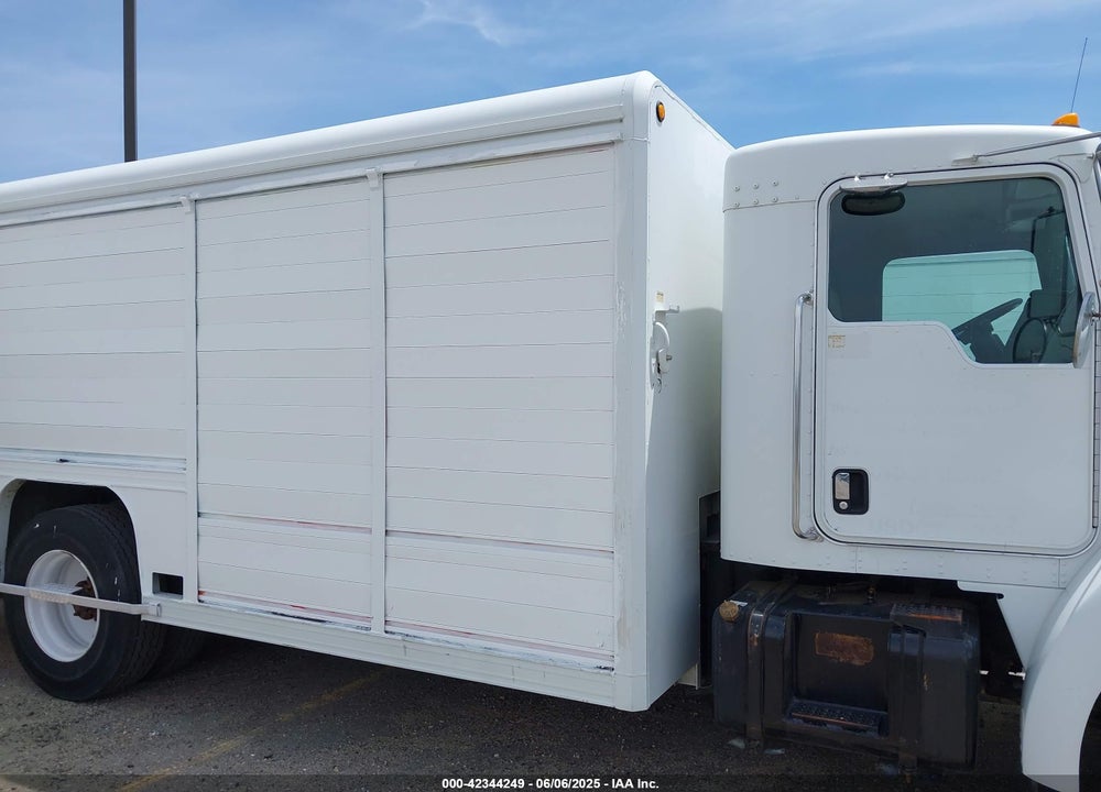 2003 KENWORTH CONSTRUCTION T300 VIN: 2NKMHD6X43M390581