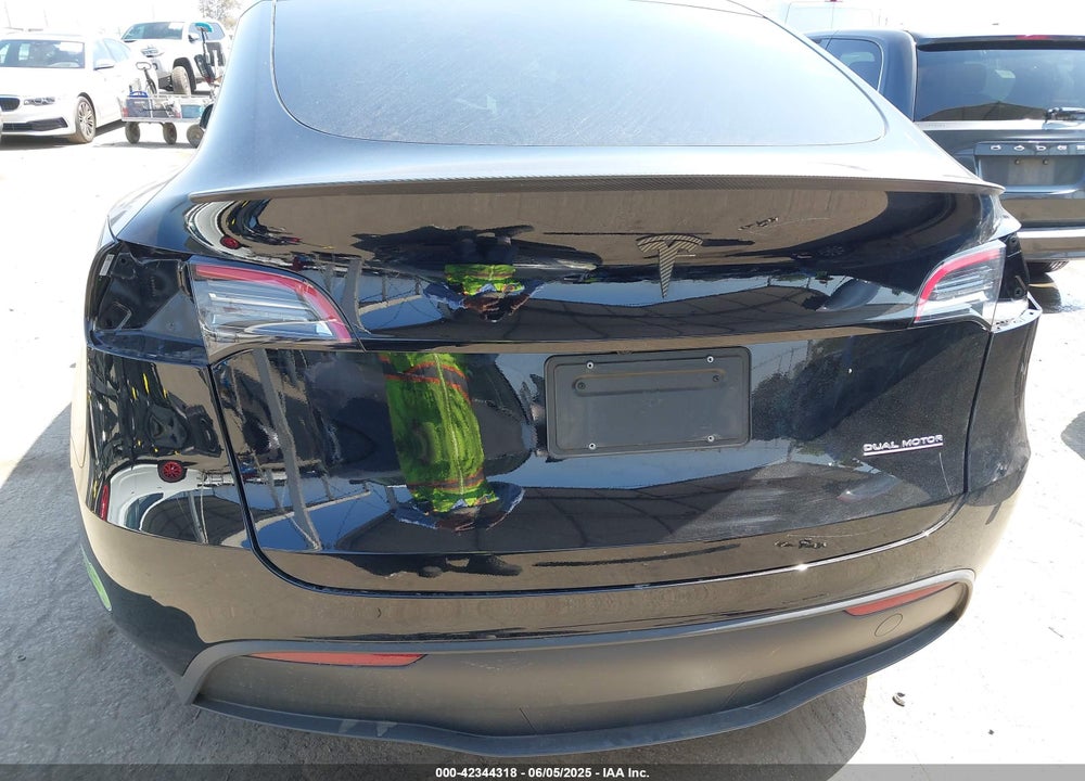 2023 TESLA MODEL Y VIN: 7SAYGDEF0PF691547