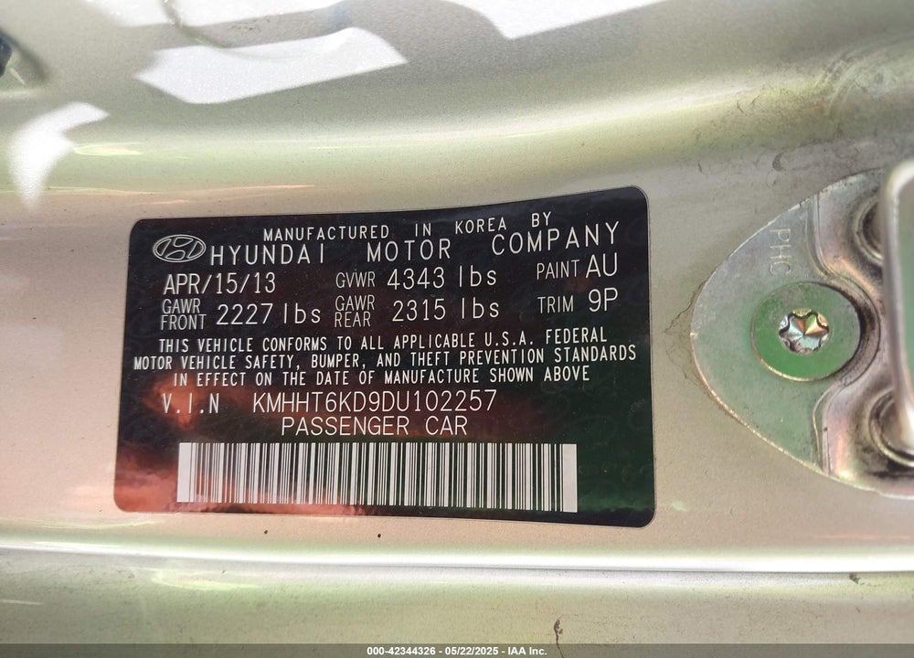 2013 HYUNDAI GENESIS VIN: KMHHT6KD9DU102257