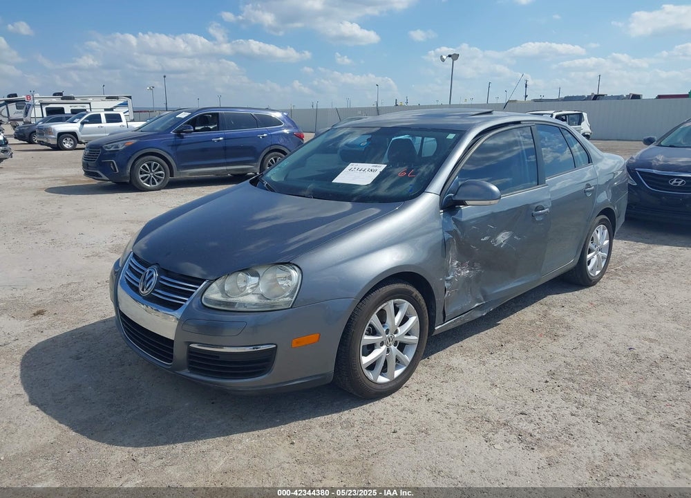 2010 VOLKSWAGEN JETTA VIN: 3VWRX7AJ8AM158567