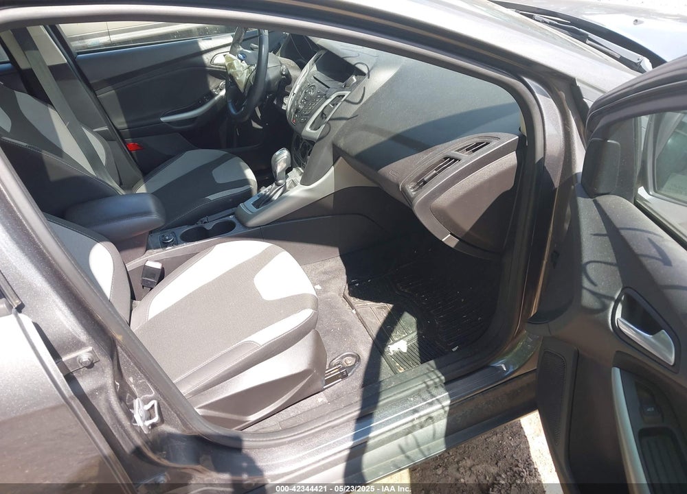 2012 FORD FOCUS SE VIN: 1FAHP3K2XCL354485