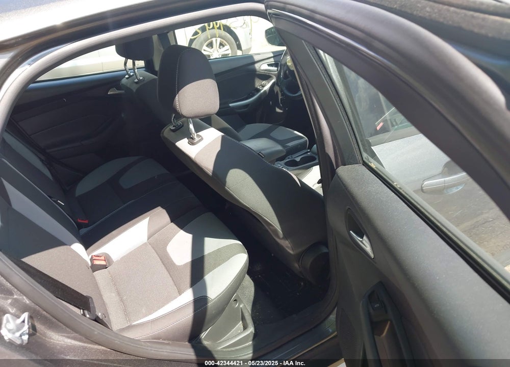 2012 FORD FOCUS SE VIN: 1FAHP3K2XCL354485