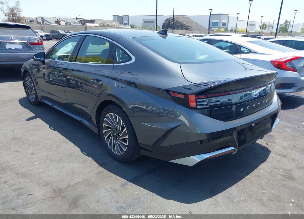2024 HYUNDAI SONATA HYBRID SEL VIN: KMHL34JJ5RA097329