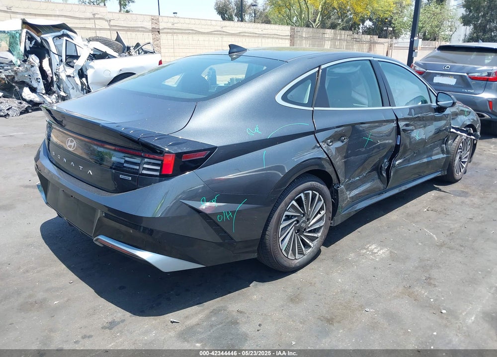 2024 HYUNDAI SONATA HYBRID SEL VIN: KMHL34JJ5RA097329