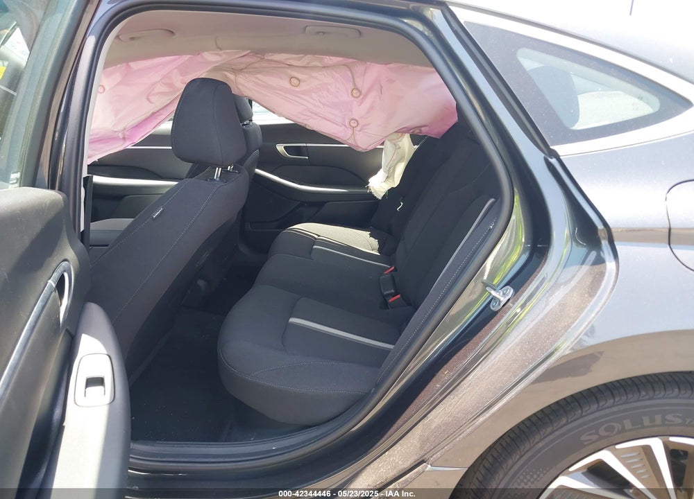 2024 HYUNDAI SONATA HYBRID SEL VIN: KMHL34JJ5RA097329