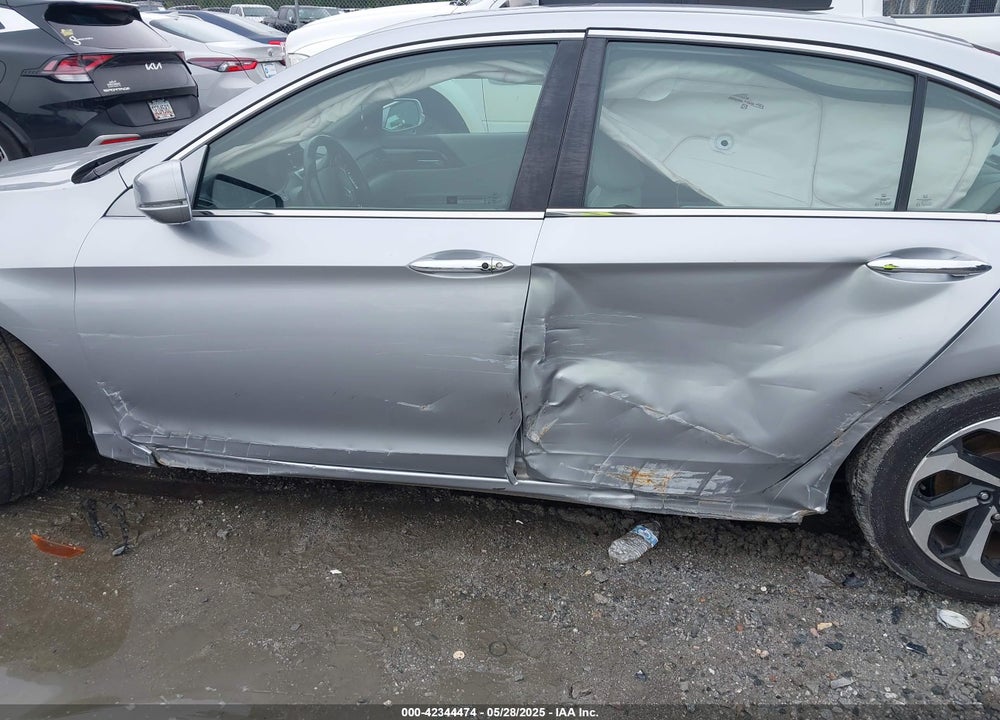 2017 HONDA ACCORD VIN: 1HGCR2F89HA171767