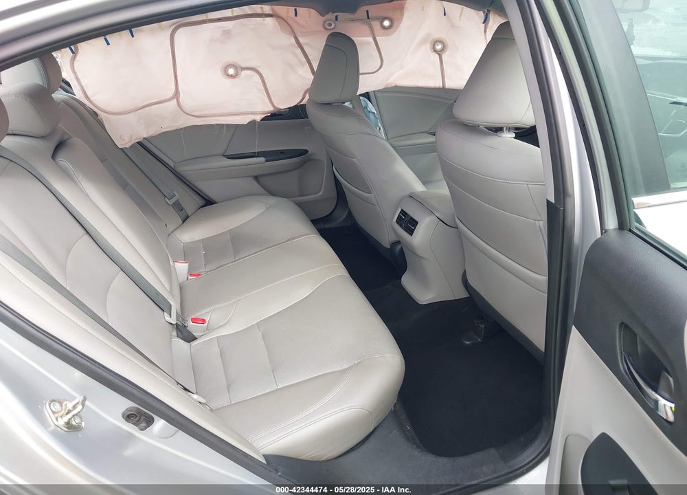 2017 HONDA ACCORD VIN: 1HGCR2F89HA171767