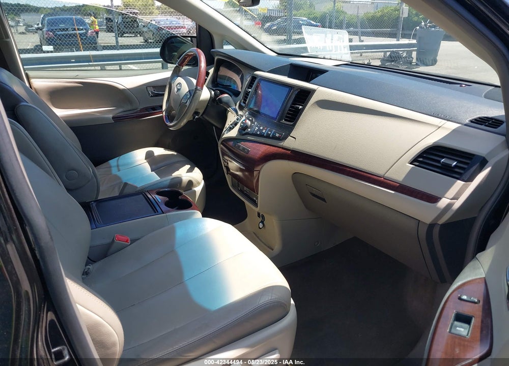 2013 TOYOTA SIENNA LIMITED 7 PASSENGER VIN: 5TDDK3DC0DS051969